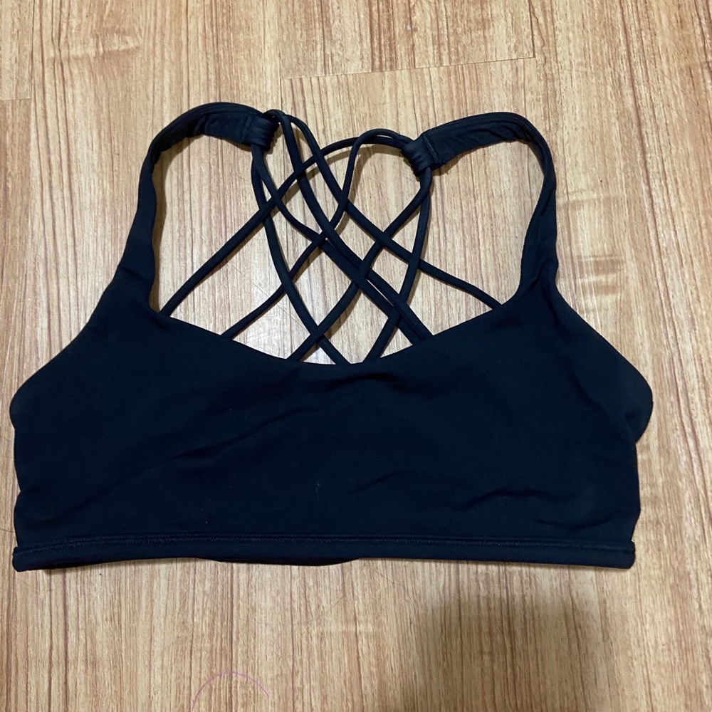 Black size 4 lululemon sports bra
